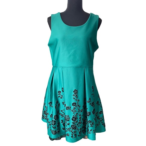 Sleeveless Fit Flare Dress Women 20 Green Black Floral Whimsigoth Grunge Goth - Picture 1 of 14